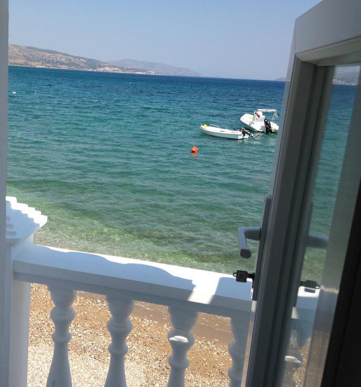 Ireon Samos Beach House Apartment Bagian luar foto